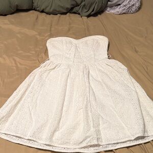 Chic Cream Strapless Dress